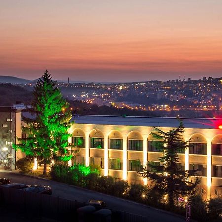 Park Hotel Raya Garden - Free Parking Veliko Tŭrnovo Eksteriør bilde