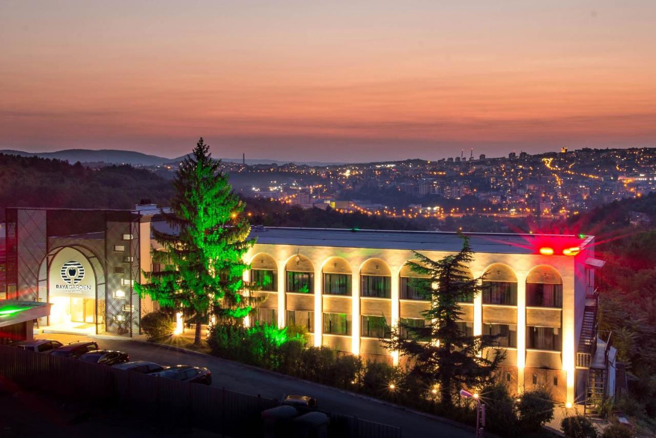 Park Hotel Raya Garden - Free Parking Veliko Tŭrnovo Eksteriør bilde