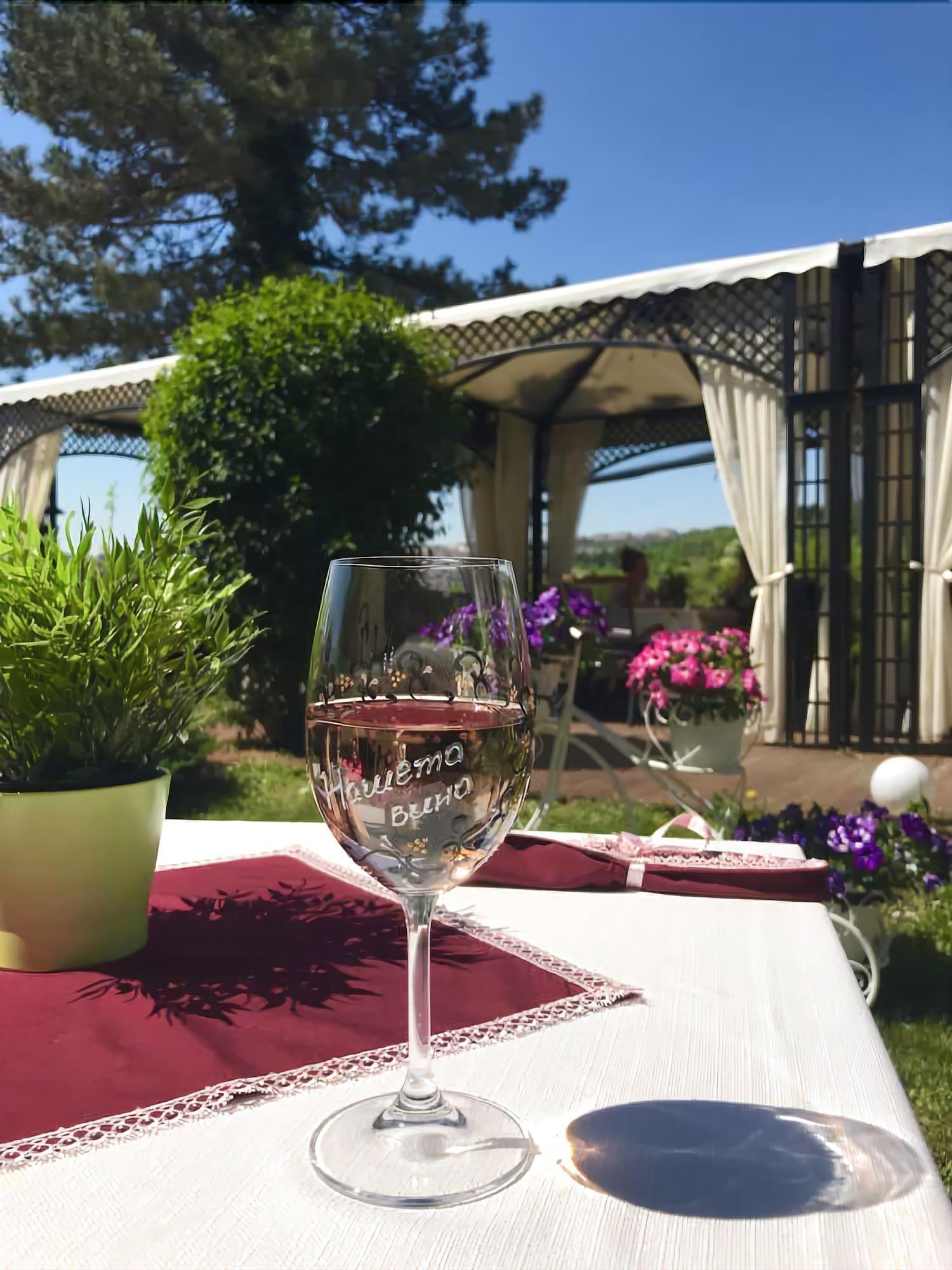 Park Hotel Raya Garden - Free Parking Veliko Tŭrnovo Eksteriør bilde